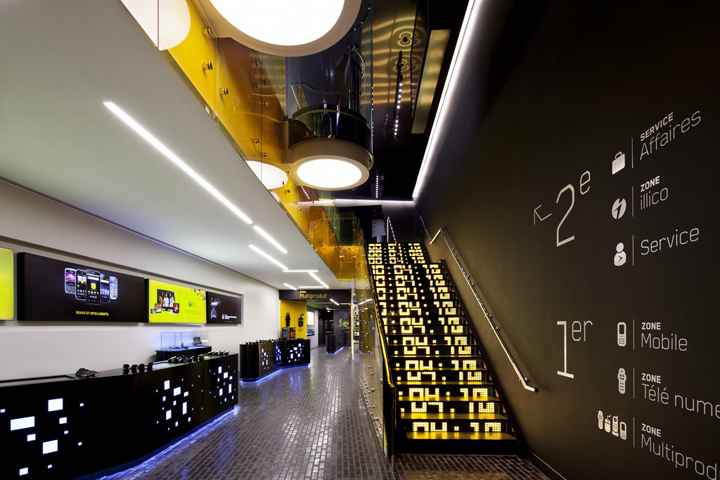 Contoh Videotron dengan Efek Visual yang Bagus